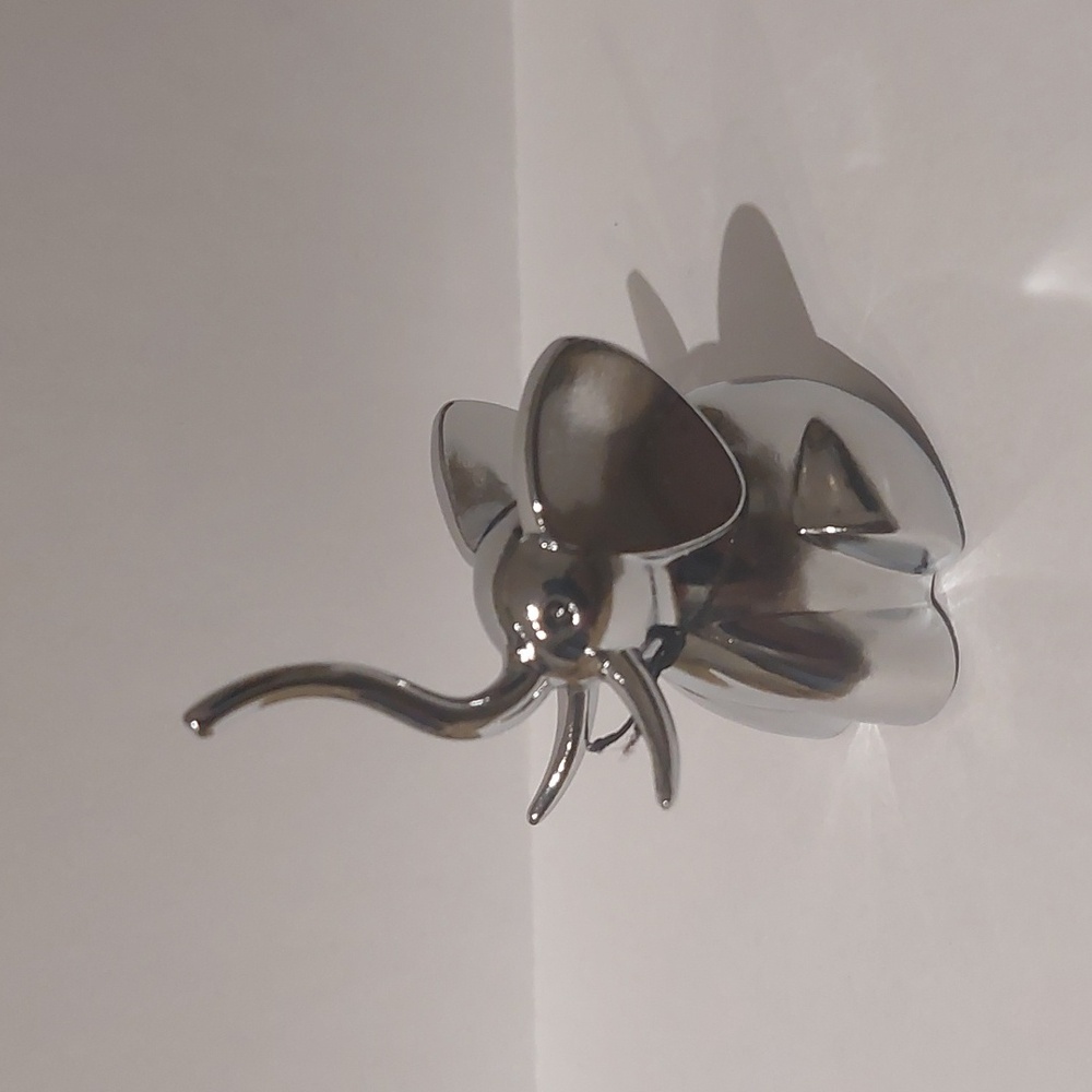 NWT "UMBRA" Zoola Elephant Ring Holder with a silver gift bag.